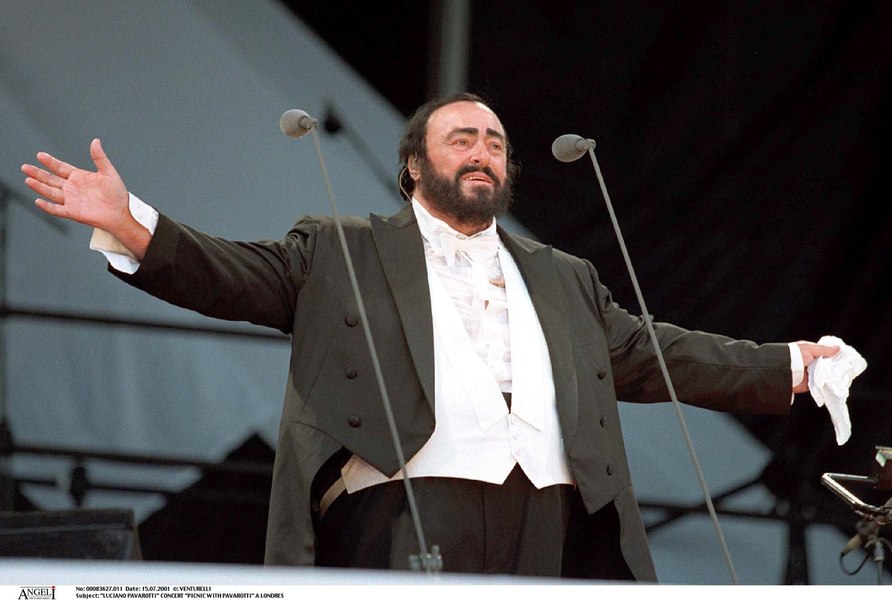 12 octombrie, ziua în care s-a născut Luciano Pavarotti. Tentativă de asasinare a premierului britanic Margaret Thatcher