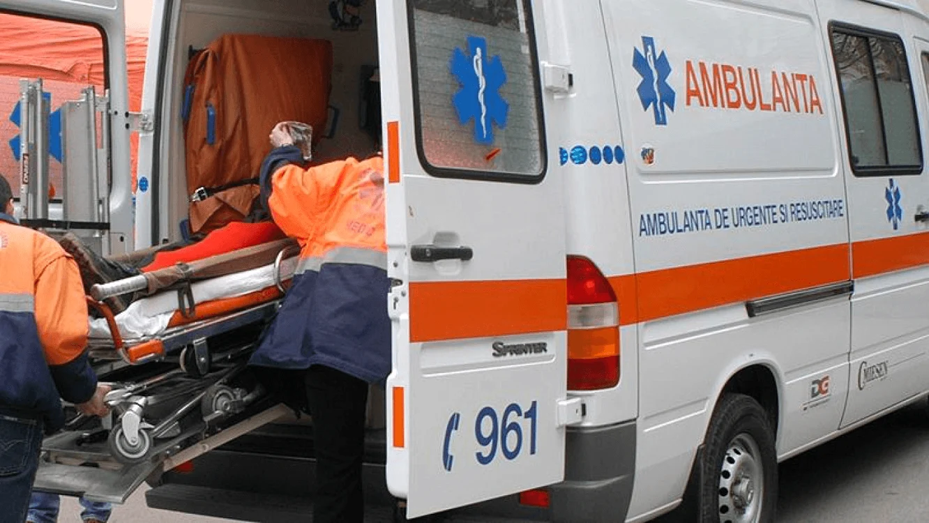 Femeia a fost transportată la spital, dar au intervenit complicații FOTO Arhiva Adevărul