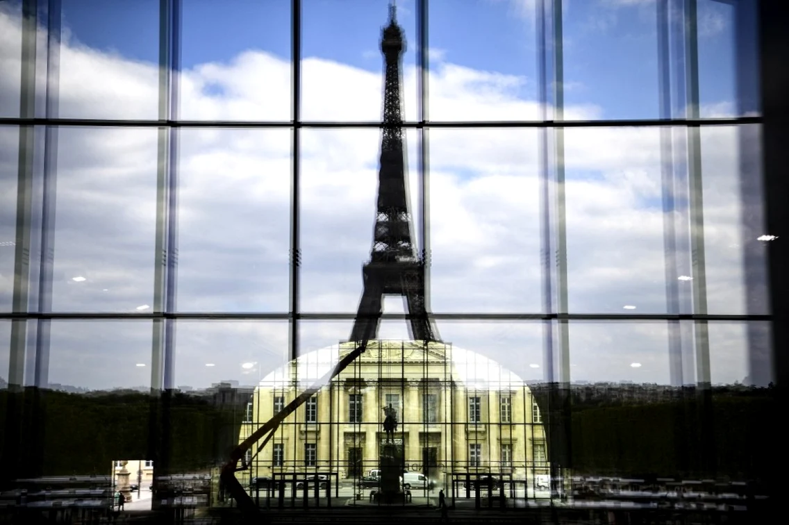 Grand Palais Ephémère din Paris FOTO AFP / CHRISTOPHE ARCHAMBAULT