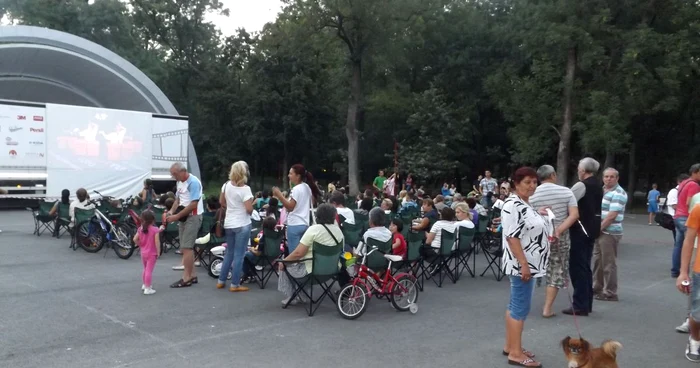 Evenimentul este organizat la Pădurea Crihala FOTO Corina Macavei