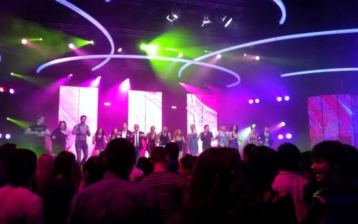 La Fabrica de Staruri 3 participă opt concurenți de la noi și opt de peste Prut