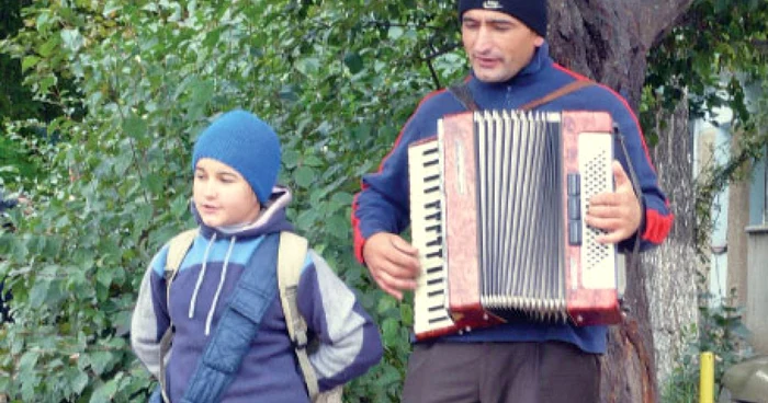 Ivan Arseni şi fiica lui de 12 ani, Brânduşa Foto: Paula Scînteianu