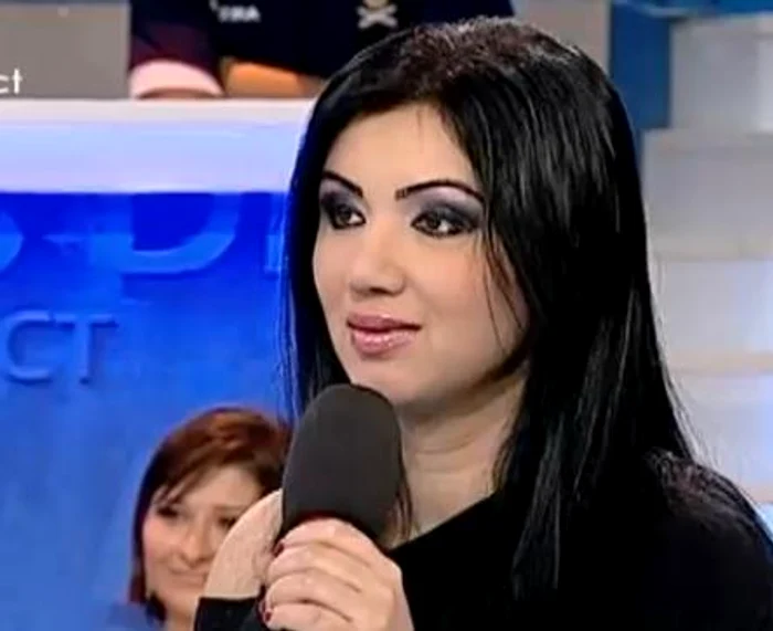 Adriana Bahmuţeanu şi-a reamintit cum şi-a părăsit fostul soţ