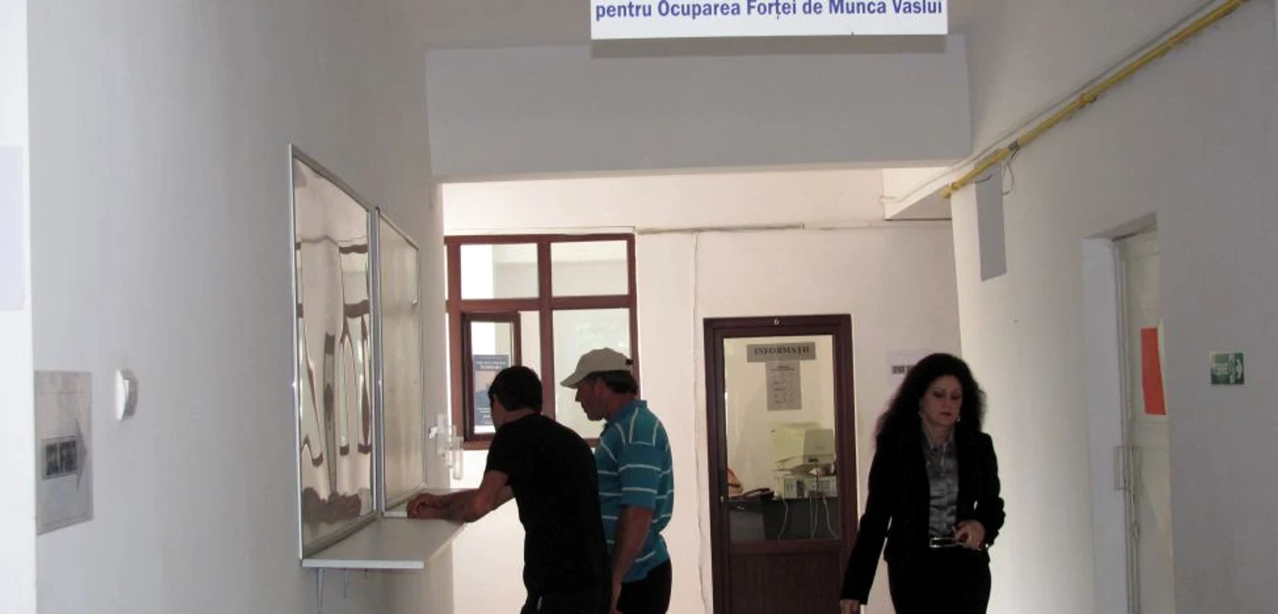 Şomerii îşi notează locurile de muncă vacante