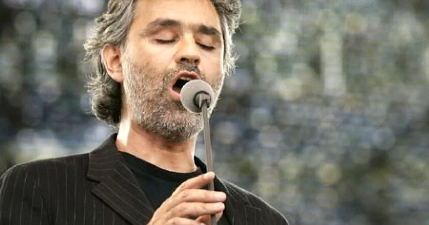 Andrea Bocelli a cântat pentru filmul lui Jim Carrey