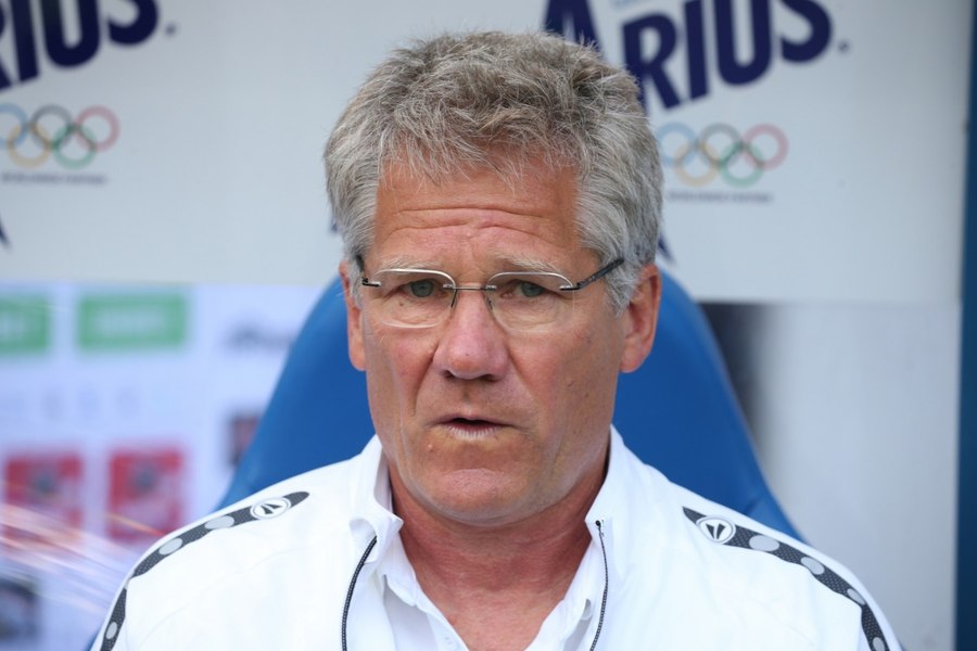 Bölöni, dat de gol de francezi: ce urmează pentru antrenorul român după retrogradarea cu Metz