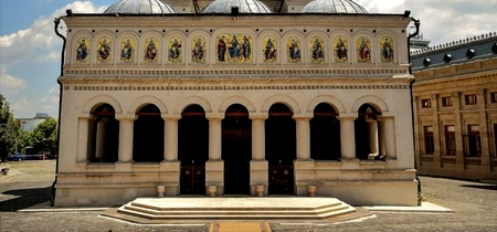 Catedrala Patriarhala Bucuresti1 890x668 jpg