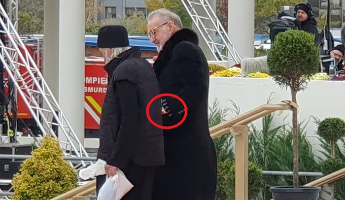 Cât costă ceasul de aur pe care Gigi Becali l-a purtat în ziua sfințirii Catedralei / foto: Click!