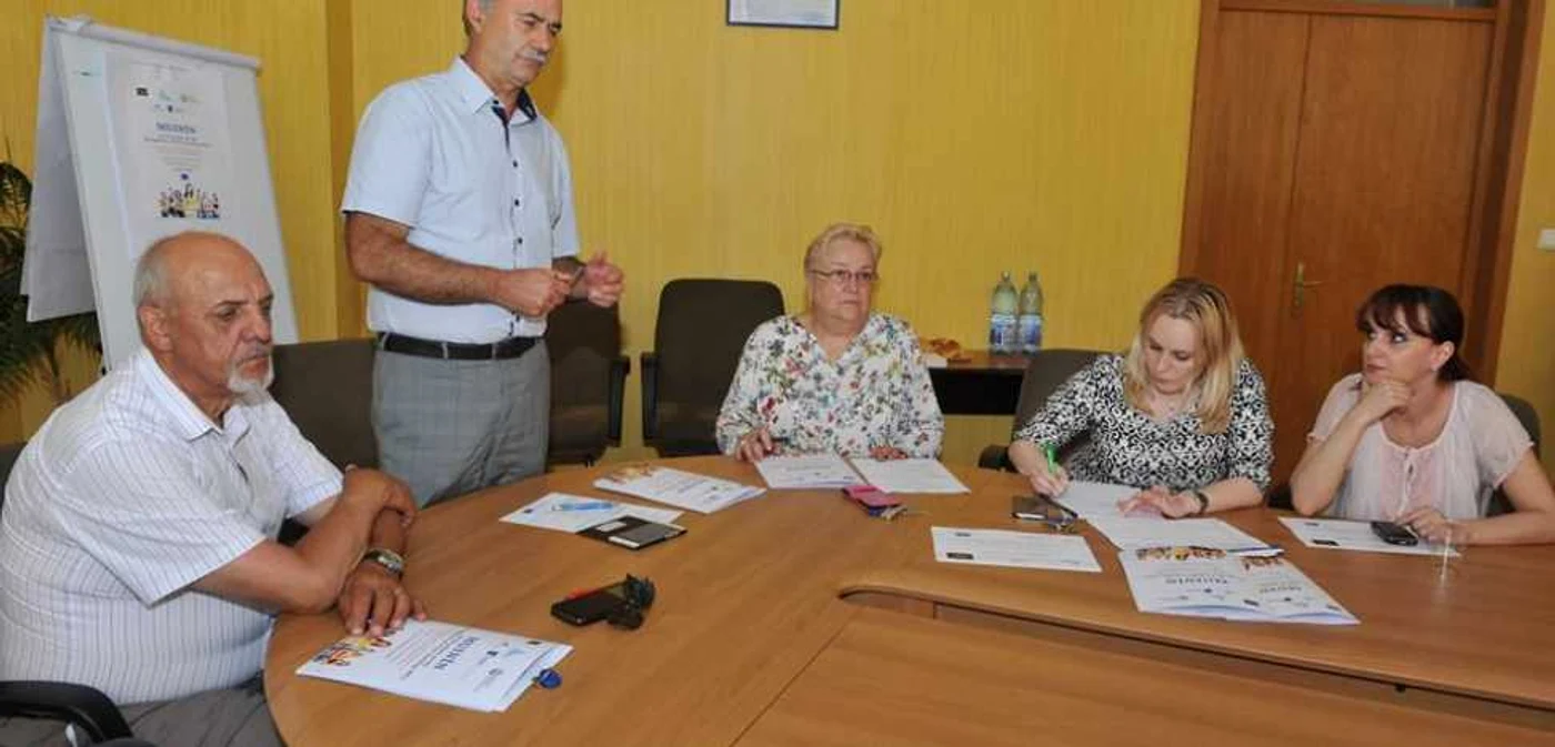 A fost lansat MUINÍN la Universitatea „Vasile Alecsandri” din Bacău FOTO Facebook
