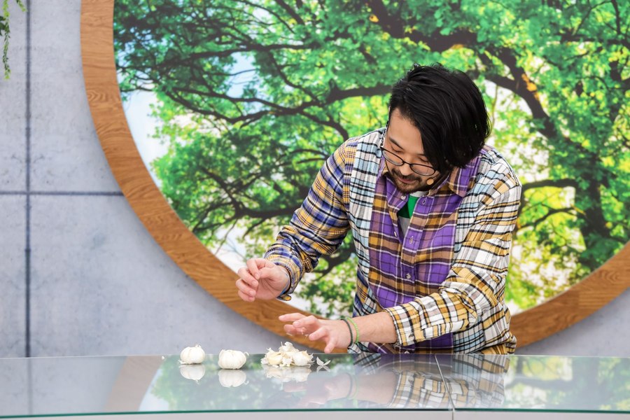 Cine Rikito Watanabe noul asistent de la „Chefi la cuțite“