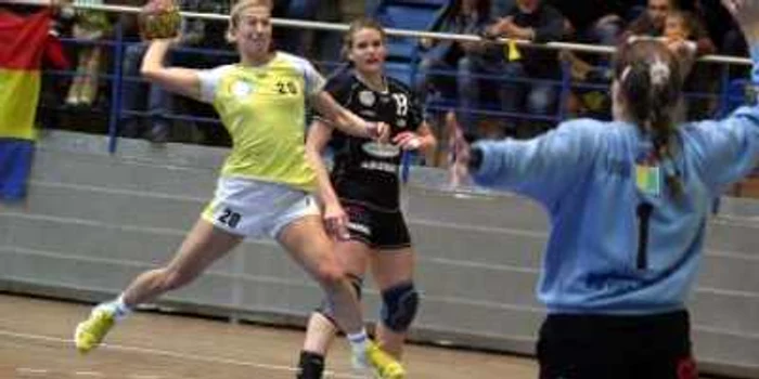 Braşov: CS Rulmentul a plecat în Polonia fără Alina Şorodoc!