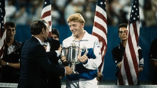 Ion Țiriac l-a umplut de bani, dar el și-a bătut joc de toată averea. Boris Becker se pune pe picioare vânzându-și trofeele pe un site de licitații