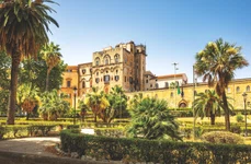 Palatul Normanzilor, Sicilia (@Shutterstock) jpg