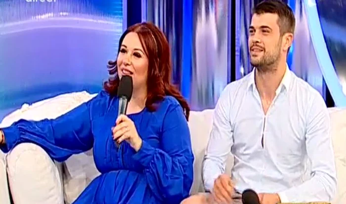 Oana Roman şi soţul ei, Marius Elisei. (captură Acces direct)