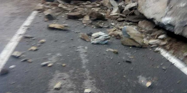 Căderi de pietre pe Transfăgăraşan 25 mai 2019 FOTO NEWS.RO