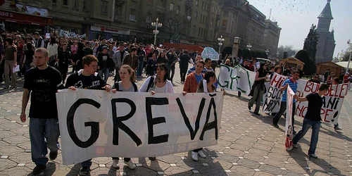 Dacă nu li se schimbă Statutul, studenţii mureşeni ameninţă cu proteste foto arhivă