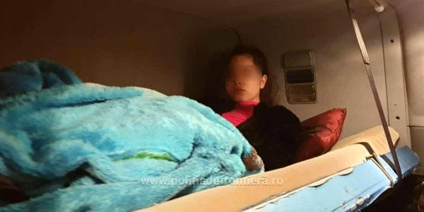 Femeia ascunsa in cabina unui autocamion FOTO