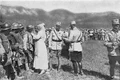  1917   regele ferdinand si regina maria decorand militarii care au luptat la marasesti august 1917 0 png png