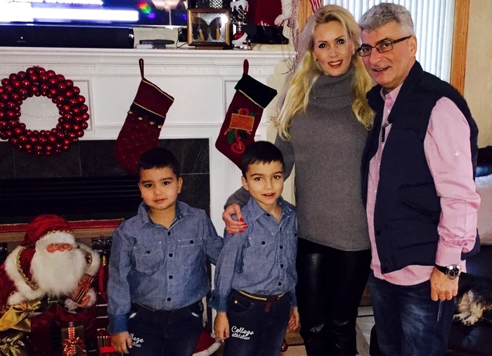 Silviu Prigoană, alături de părinții Corinei, iubita lui Honorius, și de cei doi băieți din căsătoria cu Adriana Bahmuțeanufoto: arhiva personală