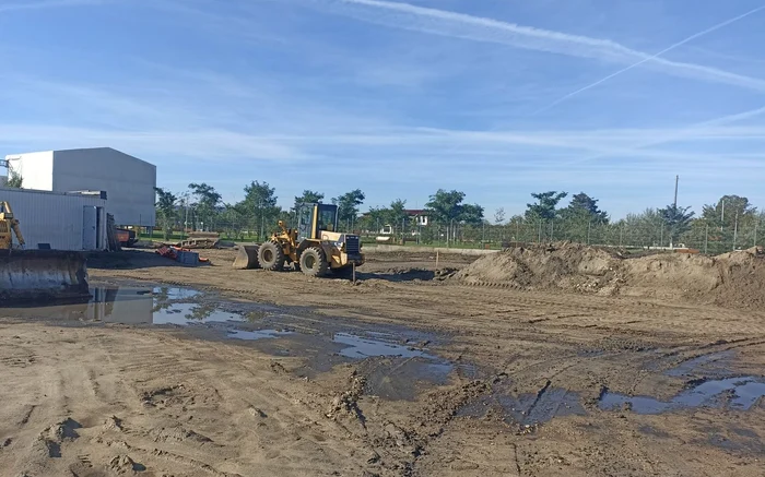 Lucrări la noul stadion din Orăștie. Foto: Primăria Orăștie