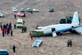 O sectiune a avionului Azerbaijan Airline prabusit in Kazahstan a ramas aproape intreaga cezi de pasageri au fost salvati webp