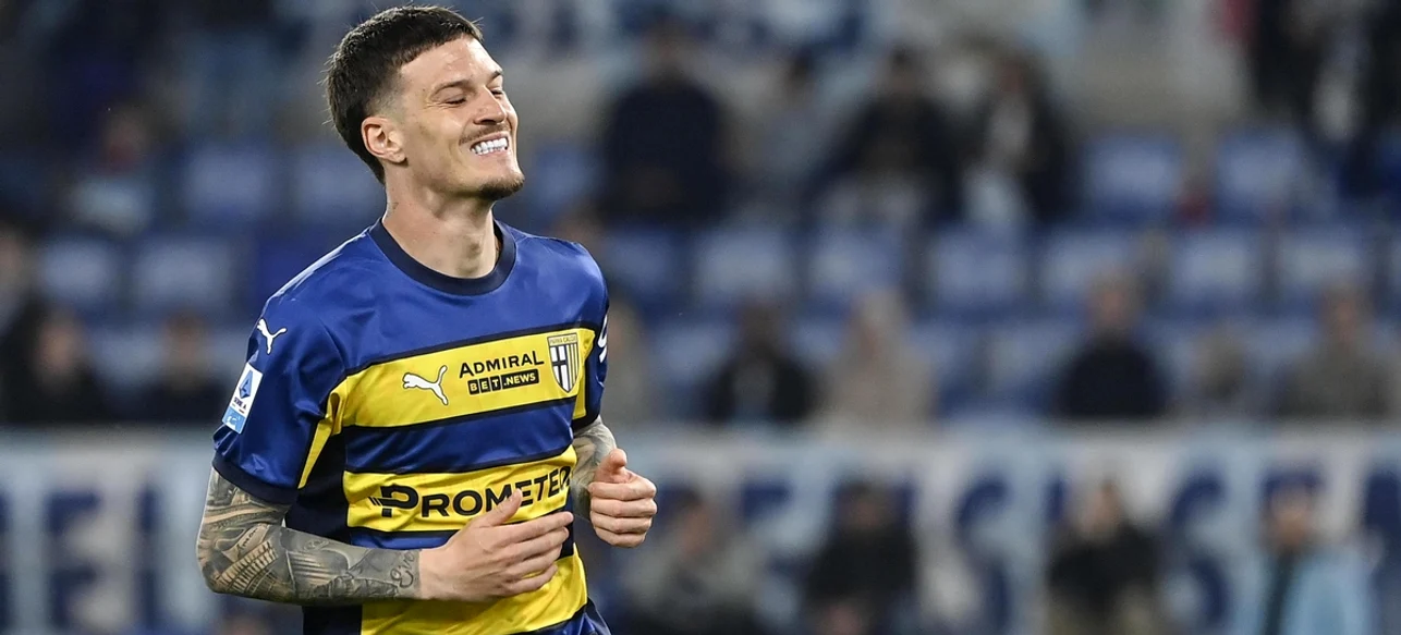Dennis Man, legitimat la PSV, pe când purta tricoul Parmei Foto/EPA