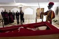 papa francisc sicriu epa efe jpg