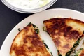 quesadilla greceasca cu spanac si ceapa verde 580x400 jpeg