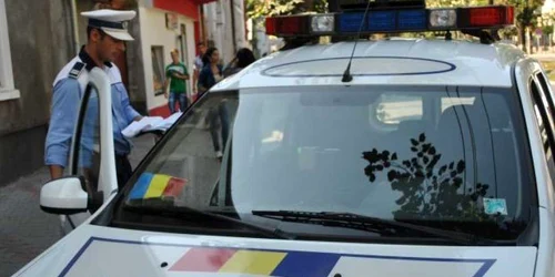 Campania poliţiştilor împotriva hoţilor din autoturisme are loc doar în Slatina
