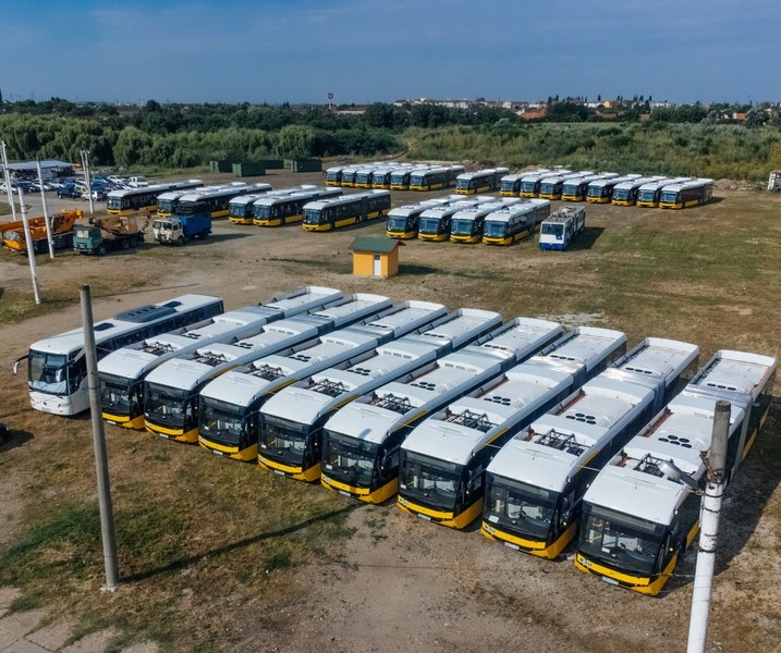 Toate cele 44 autobuze electrice turcești au ajuns la Timișoara. Jumătate circulă, celelalte vor fi înmatriculate