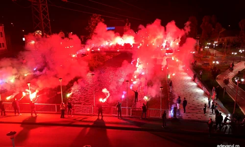 Sarbatoare la Hunedoara Corvinul a promovat în Liga 1 Foto Daniel Guță ADEVĂRUL (1) 001 jpg