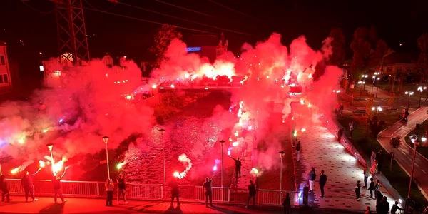 Sarbatoare la Hunedoara  Corvinul a promovat în Liga 1  Foto Daniel Guță ADEVĂRUL (1) 001 jpg