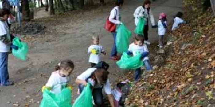 Braşov: Tâmpa se „curăţă“ pentru iarnă
