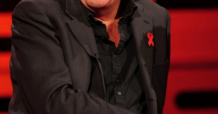 Jeremy Clarkson prezintă alături de Richard Hammond şi James May emisiunea auto „The Grand Tour“