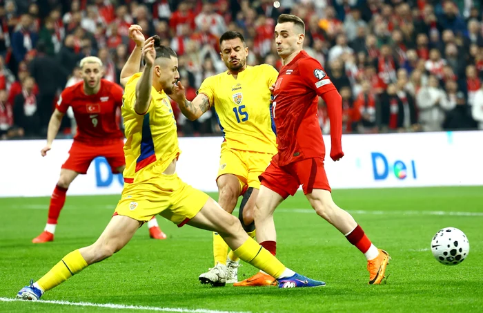 Radu Drăgușin s-a apărat eroic în priam repriză FOTO EPA