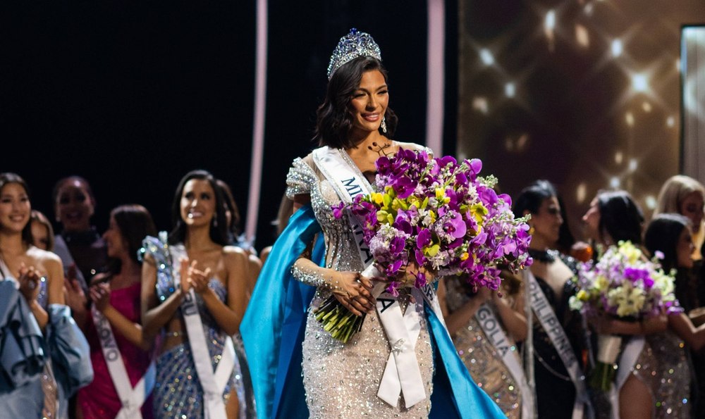 Cine e câştigătoarea Miss Universe 2023. Premieră absolută: două femei transgender au luptat pentru coroană FOTO VIDEO