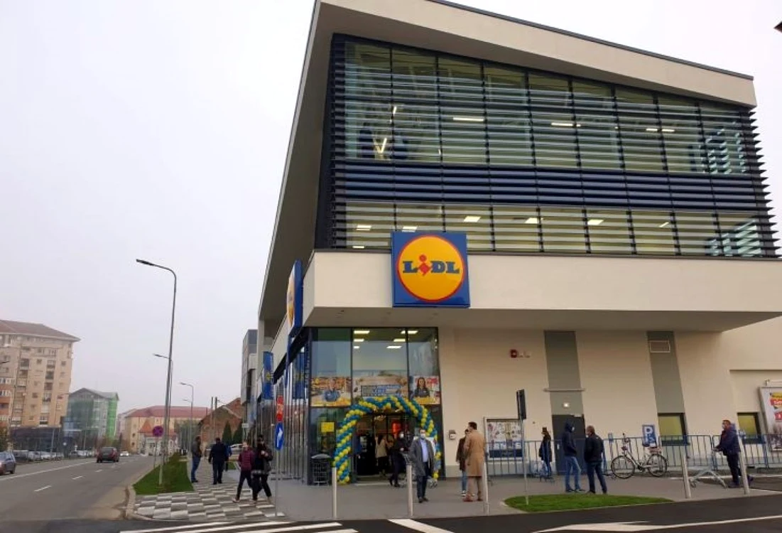 Unul dintre cele două magazine LIDL din Alba Iulia