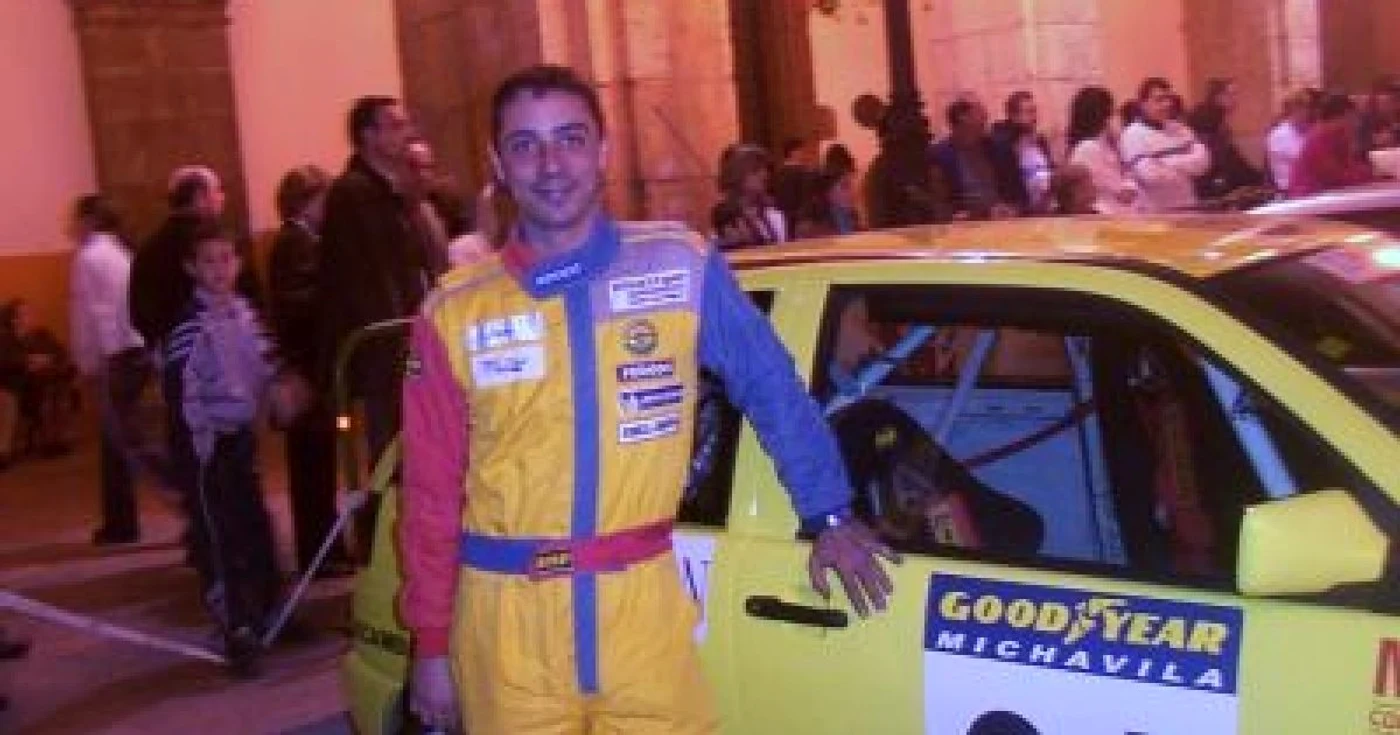 Costumaţia pentru raliu a pilotului român a costat 2.780 de euro. FOTO: LAURA CHIVA