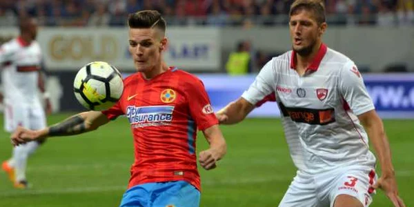 Dennis Man la minge în partida dintre FCSB si Dinamo Bucuresti FOTO Sportpictures_eu / Razvan Pasarica 