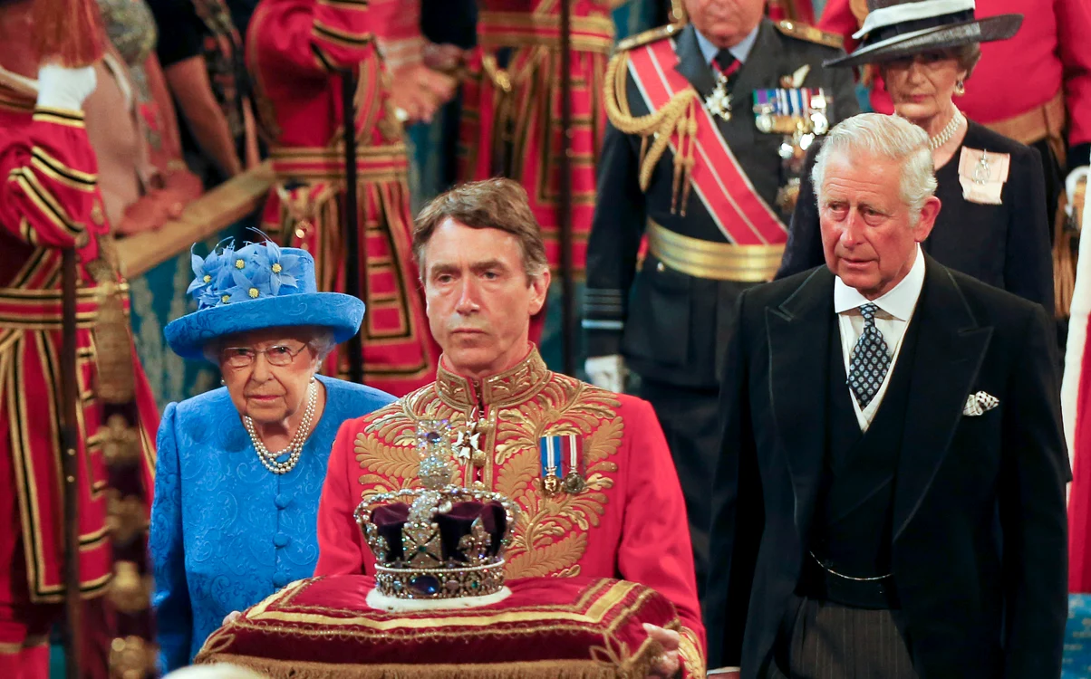 Regina Elisabeta și Charles, noul rege al Marii Britanii