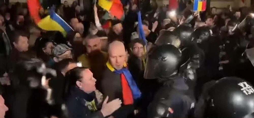 Jandarmeria face precizări în legătură cu informaţiile false care circulă, după protestul de la BEC. „O nouă încercare de manipulare”