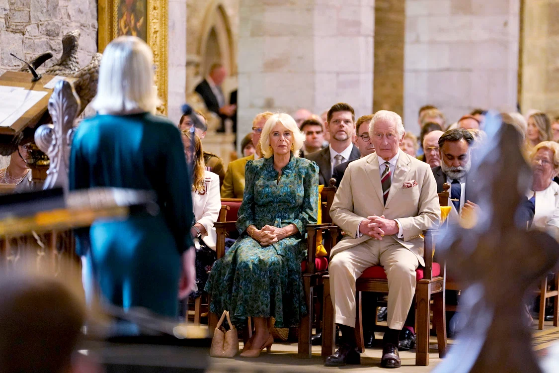 Regina Camilla și Regele Charles în Țara Galilor (3) jpg