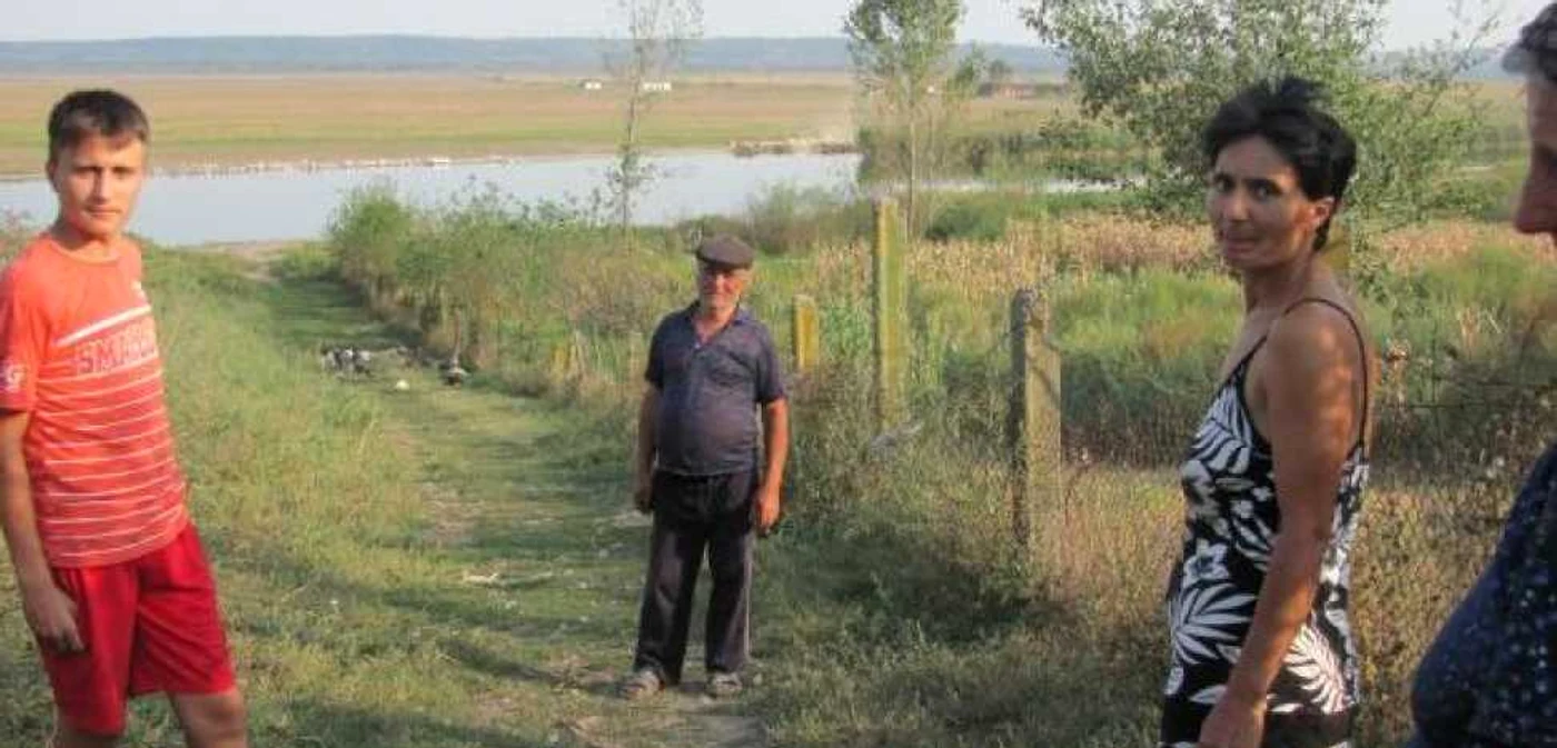 Proprietarii pot respira liniştiţi:parcul "în pantă" nu se va mai realiza pe terenul lor (foto:Oana Călin)