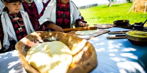 festivalul placintelor padurenesti