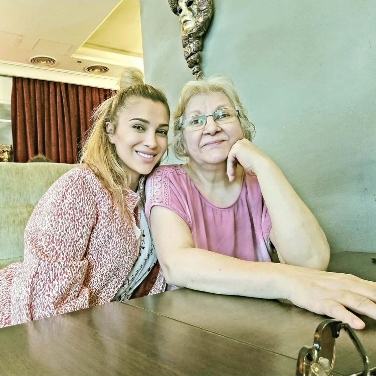 Și-a iubit enorm mama, care a pierdut lupta cu cancerul