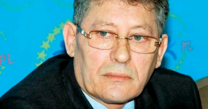 Comuniştii forţează anticipatele