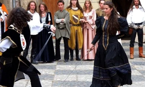 Începe Festivalului Medieval "Cetăţi Transilvane" la Sibiu jpeg