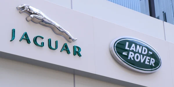 jaguar landrover shutterstock 203039941 jpg