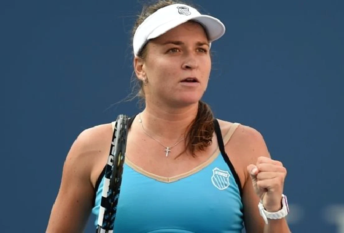 
    Alexandra Dulgheru  