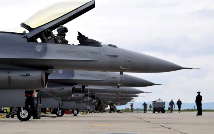 Avioanele F-16 Fighting Falcon vor fi aduse la baza militară din Câmpia Turzii. FOTO US. Air Force